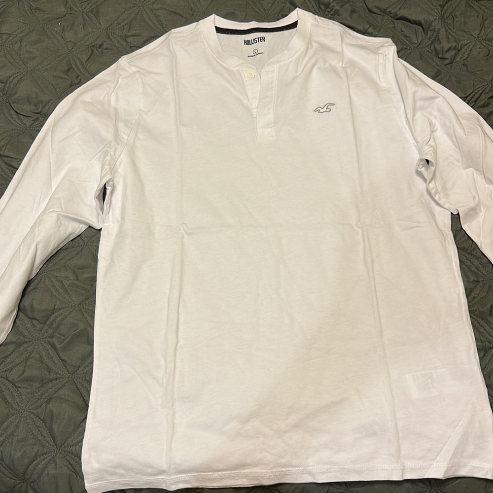 Hollister long sleeve shirt - Picture 2 of 3